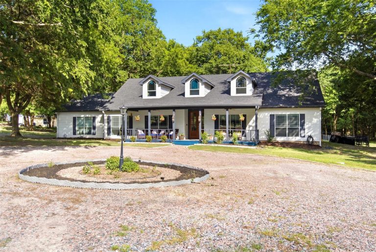 Property Photo of 116 Scott Court, Van Alstyne 75495 – Home for Sale in Van Alstyne