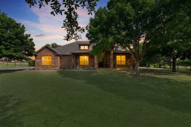 Property Photo of 5120 Old Buena Vista Road, Waxahachie 75167 – Home for Sale in Waxahachie