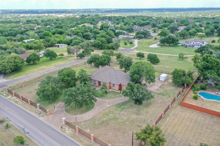 Property Photo of 2625 Clear Lake Road, Weatherford 76087 – Home for Sale in Weatherford