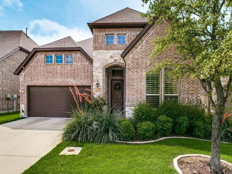Property Photo of 6213 Cedar Sage Trail, Flower Mound 76226 – Home for Sale in Flower Mound
