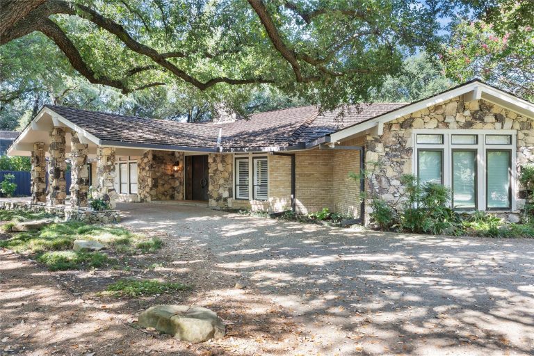 Property Photo of 10983 Crooked Creek Drive, Dallas 75229 – Home for Sale in Dallas
