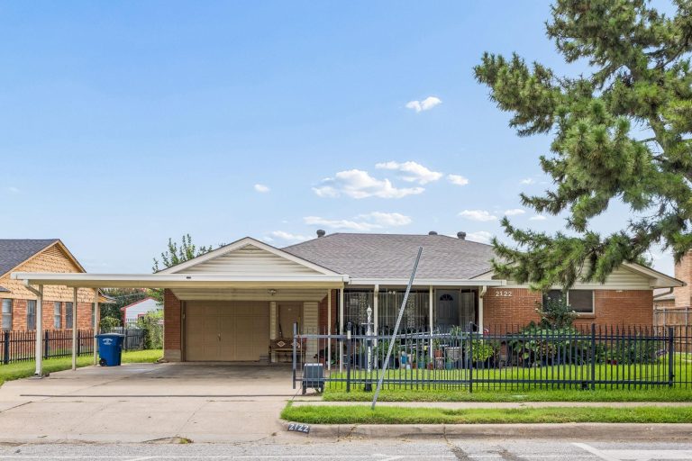 Property Photo of 2122 S Vernon Avenue, Dallas 75224 – Home for Sale in Dallas