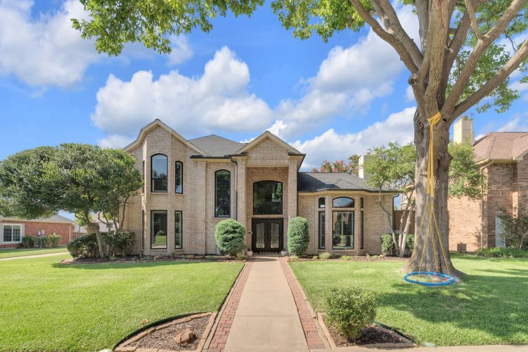 Property Photo of 1725 Simsbury Drive, Plano 75025 – Home for Sale in Plano