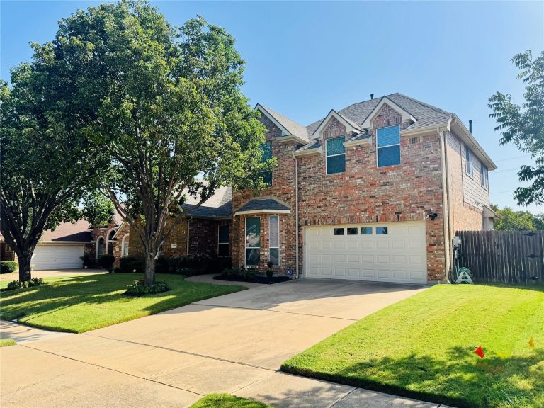Property Photo of 1406 Lennox Way, Mansfield 76063 – Home for Sale in Mansfield
