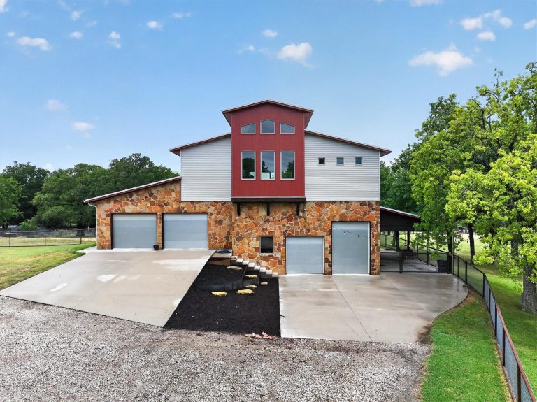 Property Photo of 1831 Chapman Court, Aledo 76008 – Home for Sale in Aledo