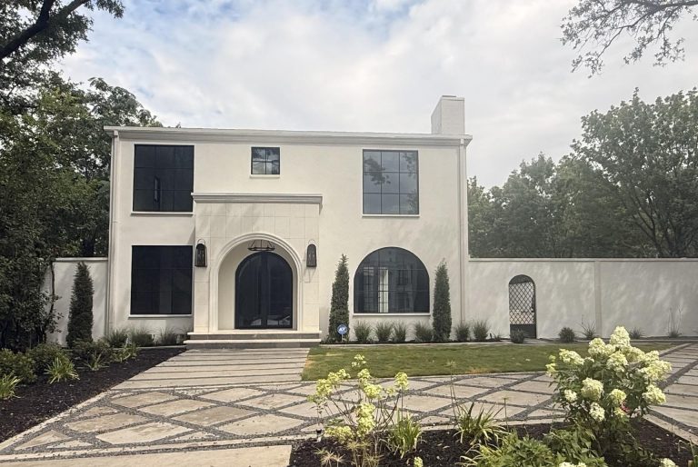 Property Photo of 3739 N Versailles Avenue, Dallas 75209 – Home for Sale in Dallas