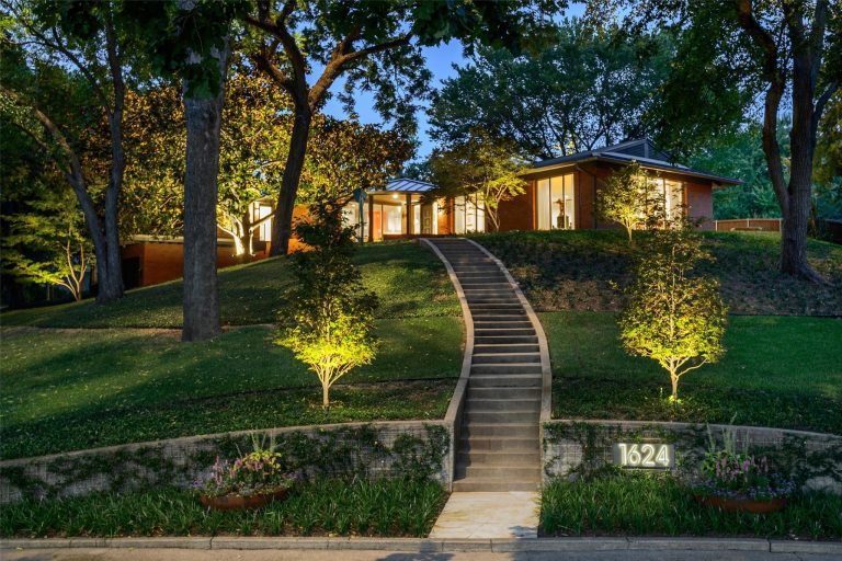 Property Photo of 1624 Eastus Drive, Dallas 75208 – Home for Sale in Dallas