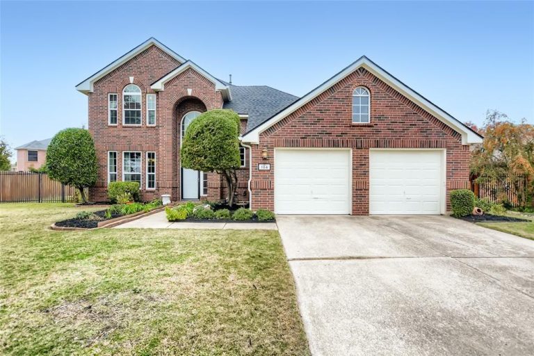 Property Photo of 104 Rolling Rock Drive, Trophy Club 76262 – Home for Sale in Trophy Club