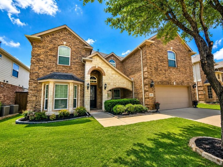 Property Photo of 11809 Indian Pony Way, Fort Worth 76244 – Home for Sale in Fort Worth