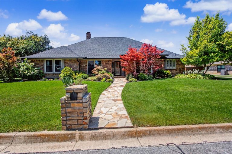 Property Photo of 6717 River Bend Road, Fort Worth 76132 – Home for Sale in Fort Worth
