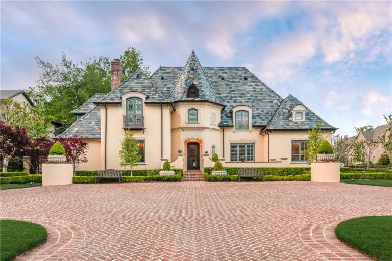 Property Photo of 6347 Woodland Drive, Dallas 75225 – Home for Sale in Dallas