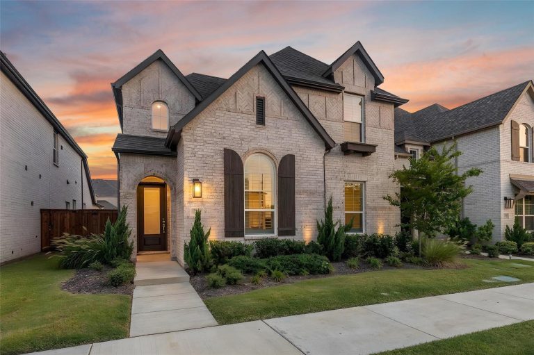Property Photo of 2704 Acadia Mews, Celina 75009 – Home for Sale in Celina