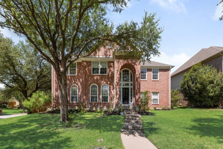 Property Photo of 7713 Pine Street, Irving 75063 – Home for Sale in Irving