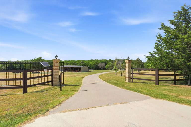 Property Photo of 4111 Fm 2862, Anna 75409 – Home for Sale in Anna
