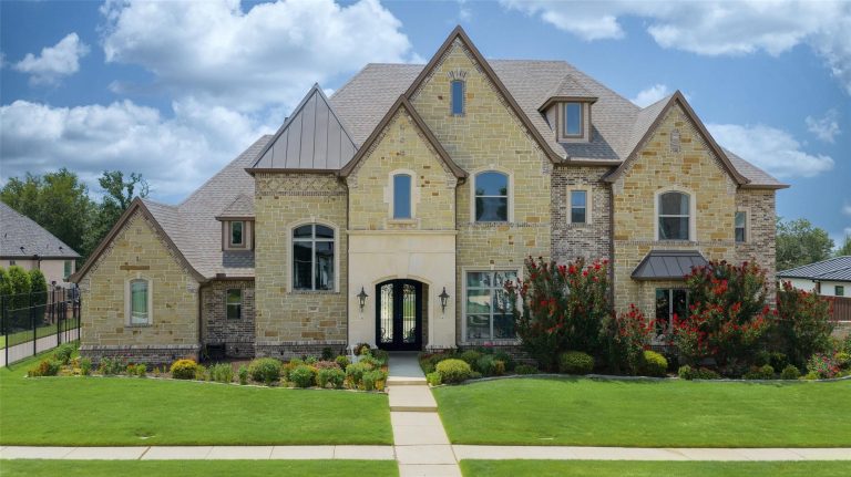 Property Photo of 809 Lyndsey Way, Colleyville 76034 – Home for Sale in Colleyville