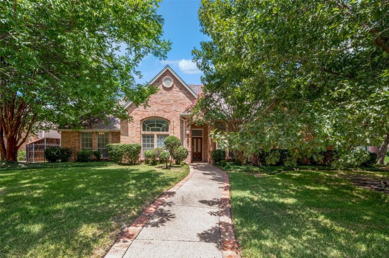 Property Photo of 106 Charlottesville Avenue, Colleyville 76034 – Home for Sale in Colleyville