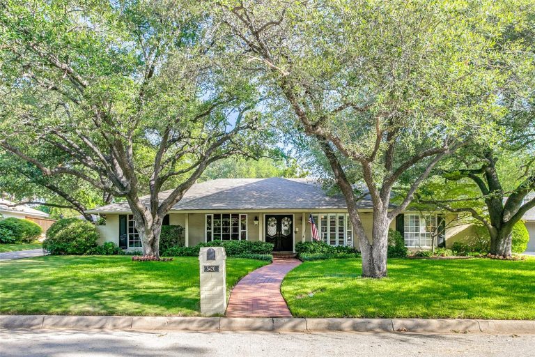 Property Photo of 5420 Benbridge Drive, Fort Worth 76107 – Home for Sale in Fort Worth