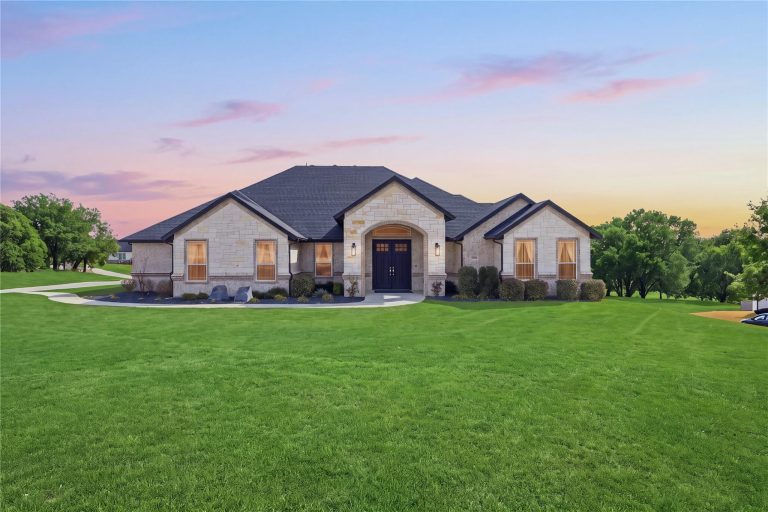 Property Photo of 3036 Deer Court, Weatherford 76085 – Home for Sale in Weatherford