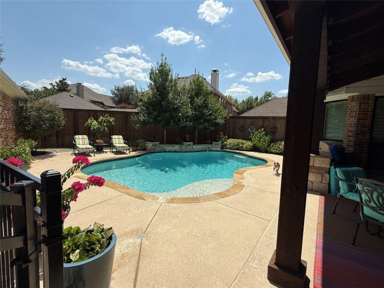 Property Photo of 1810 Windsong Circle, Keller 76248 – Home for Sale in Keller