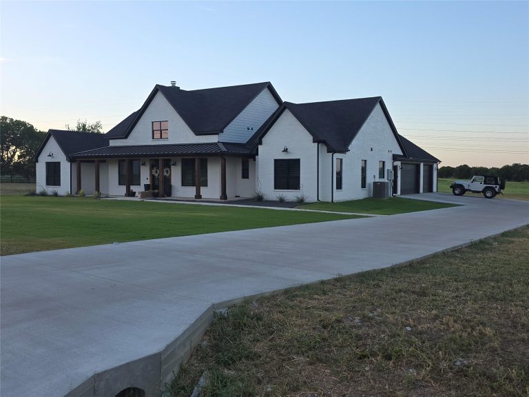 Property Photo of 6080 Cates Ranch Road, Godley 76044 – Home for Sale in Godley