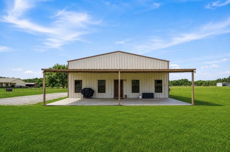 Property Photo of 1001 Marigold Court, Granbury 76049 – Home for Sale in Granbury