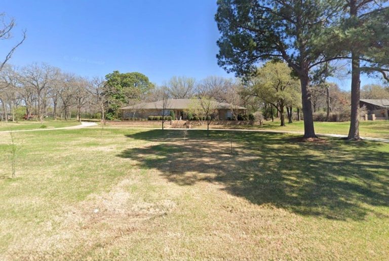 Property Photo of 2901 Montecito Drive, Denton 76205 – Home for Sale in Denton