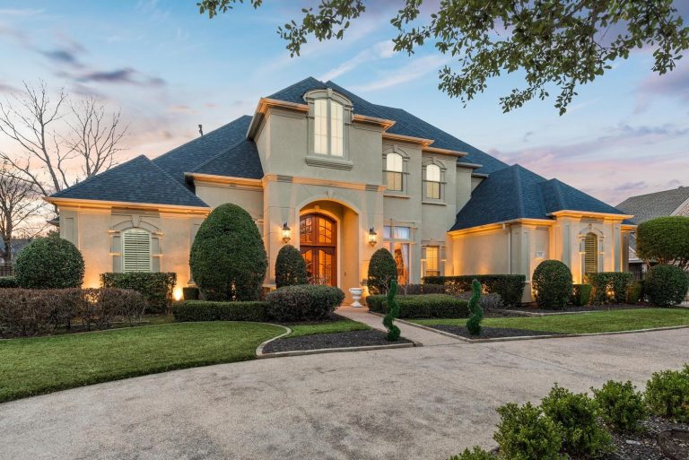 Property Photo of 7204 Majestic Manor, Colleyville 76034 – Home for Sale in Colleyville