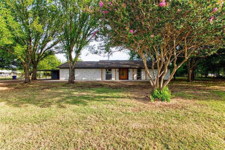 Property Photo of 206 Americana Road, Palmer 75152 – Home for Sale in Palmer