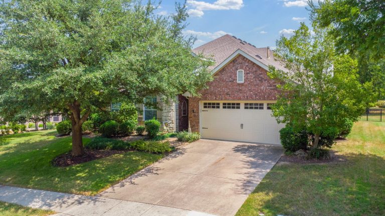Property Photo of 919 Quarry Oaks Drive, Fairview 75069 – Home for Sale in Fairview