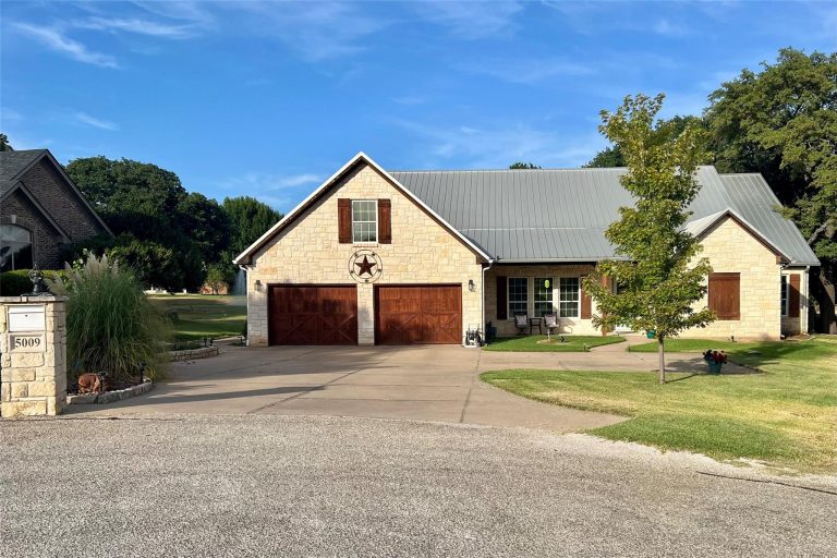 Property Photo of 5009 Pequeno Court, De Cordova 76049 – Home for Sale in De Cordova