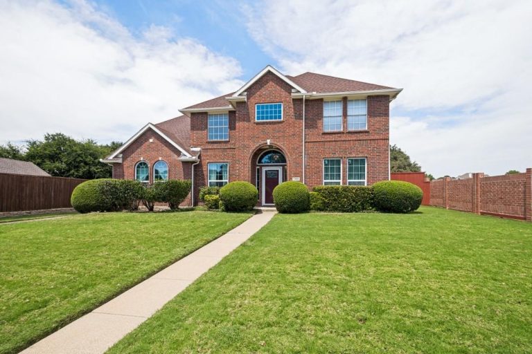 Property Photo of 1368 Winnipeg Drive, Lewisville 75077 – Home for Sale in Lewisville