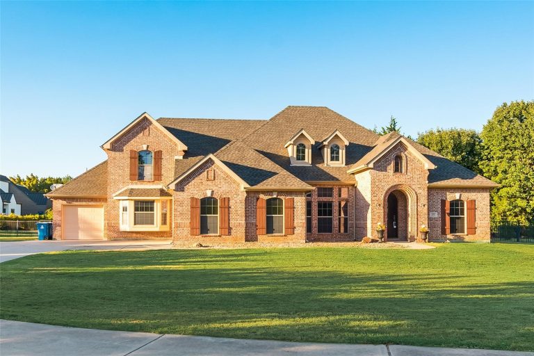 Property Photo of 1159 Red Oak, Fairview 75069 – Home for Sale in Fairview