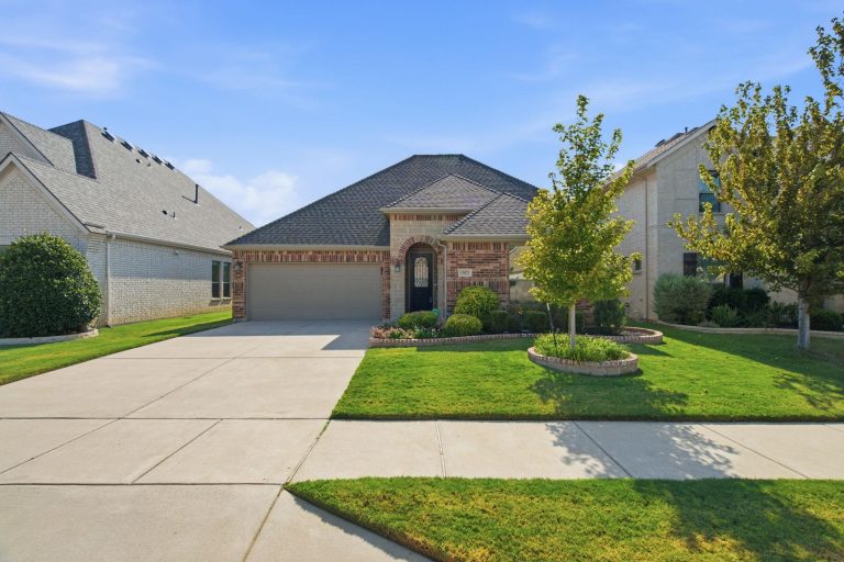 Property Photo of 15021 Ravens Way, Fort Worth 76262 – Home for Sale in Fort Worth
