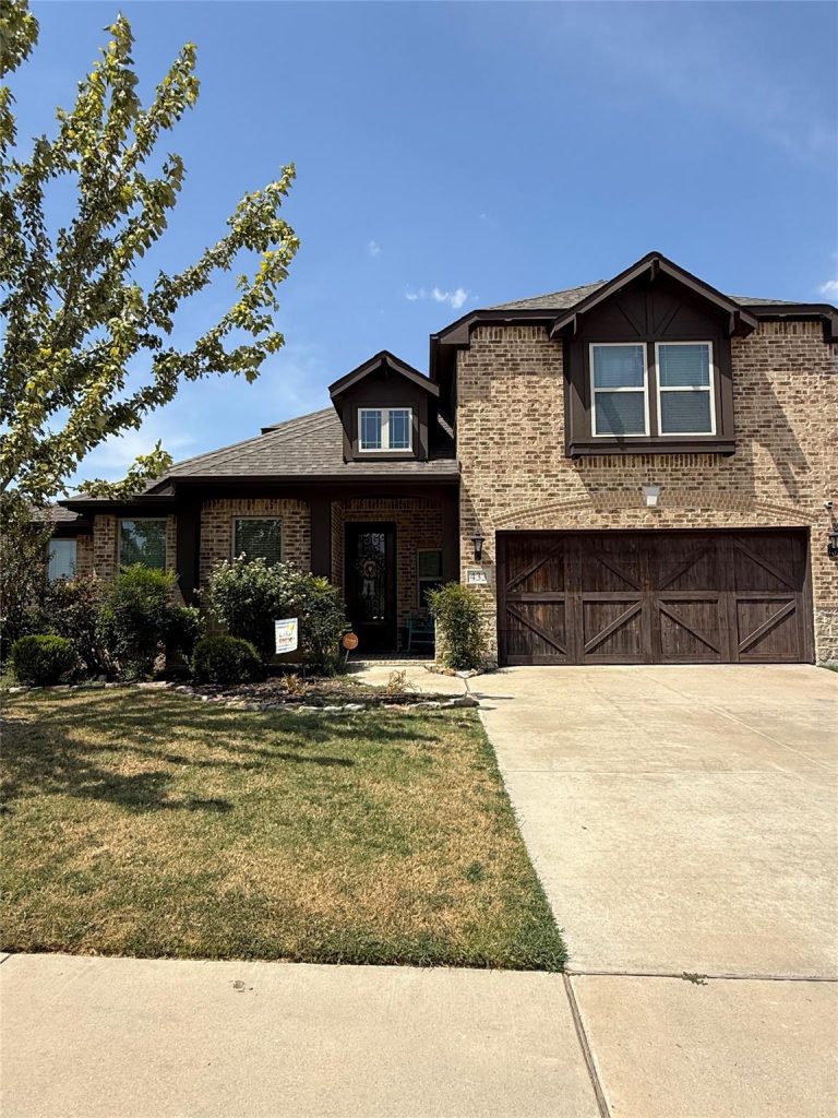 Property Photo of 433 Calvert Drive, Midlothian 76065 – Home for Sale in Midlothian