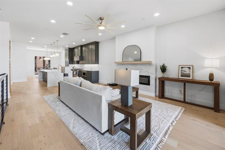 Property Photo of 408 Vista Buena Trail, Fort Worth 76111 – Home for Sale in Fort Worth