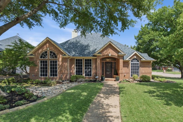 Property Photo of 1613 Green Tree Drive, Hurst 76054 – Home for Sale in Hurst