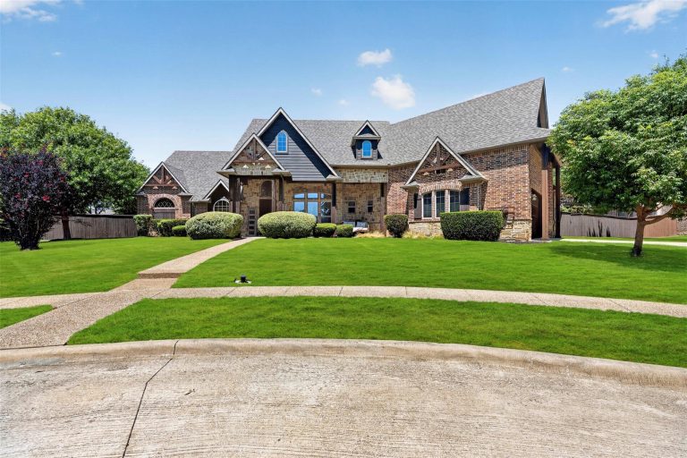 Property Photo of 4082 Water Park Circle, Mansfield 76063 – Home for Sale in Mansfield