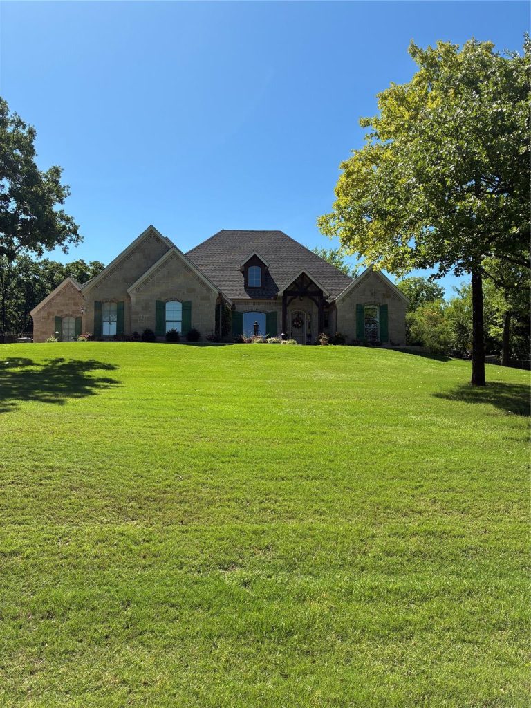 Property Photo of 112 Trailview Lane, Weatherford 76088 – Home for Sale in Weatherford