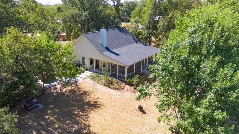 Property Photo of 180 Vz County Road 3734, Wills Point 75169 – Home for Sale in Wills Point