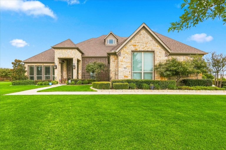 Property Photo of 533 Eastmeadow Lane, Northlake 76226 – Home for Sale in Northlake