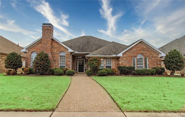 Property Photo of 2416 Redfield Drive, Plano 75025 – Home for Sale in Plano
