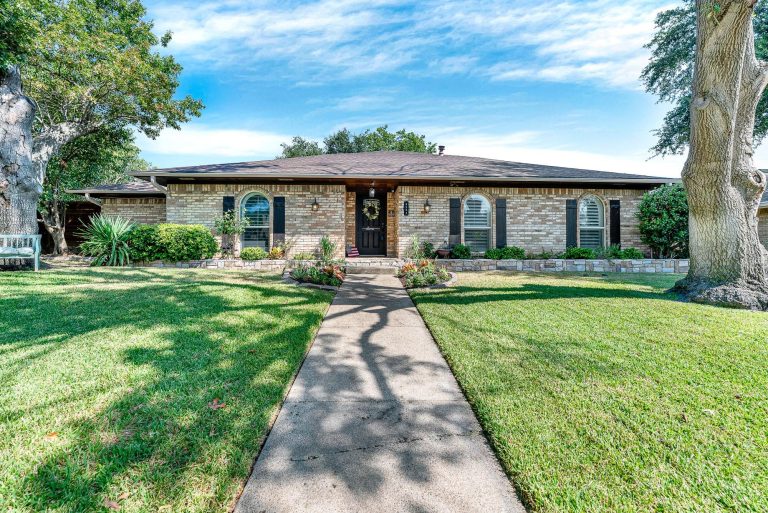 Property Photo of 2521 Mollimar Drive, Plano 75075 – Home for Sale in Plano