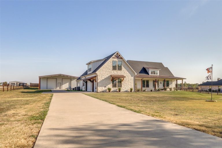 Property Photo of 341 George Road, Howe 75459 – Home for Sale in Howe