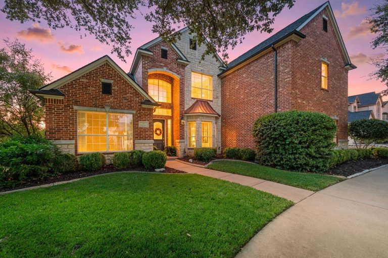 Property Photo of 17 Panorama Trail, Trophy Club 76262 – Home for Sale in Trophy Club