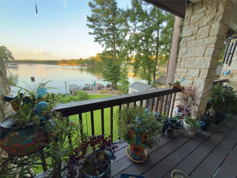 Property Photo of 1551 E Tanglewood, Hideaway 75771 – Home for Sale in Hideaway