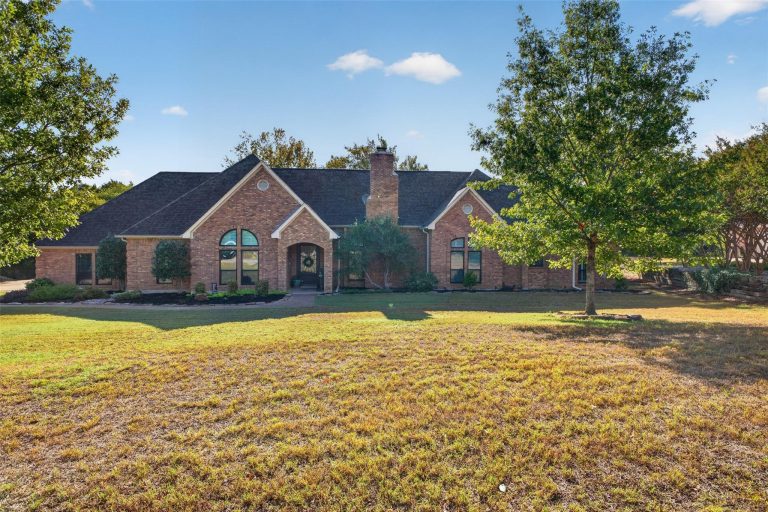 Property Photo of 603 Valley View Court, Ovilla 75154 – Home for Sale in Ovilla