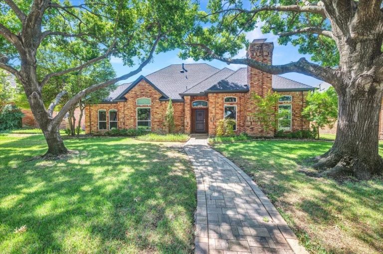 Property Photo of 5208 Streamwood Lane, Plano 75093 – Home for Sale in Plano