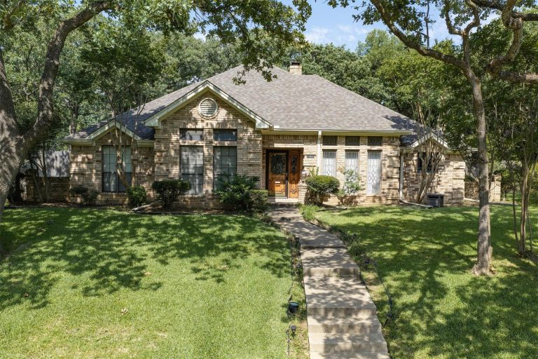 Property Photo of 1142 Misty Oak Lane, Keller 76248 – Home for Sale in Keller