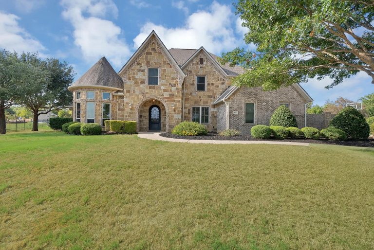 Property Photo of 120 Kyle Court, Double Oak 75077 – Home for Sale in Double Oak