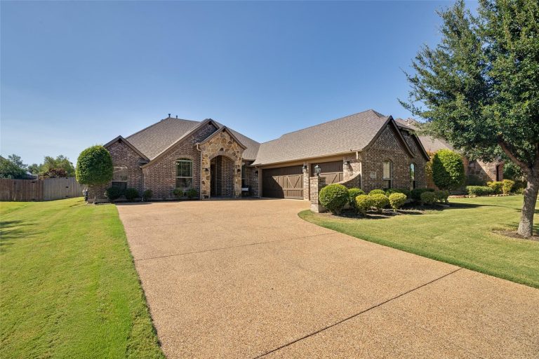 Property Photo of 3708 Hidden Glen Lane, Sachse 75048 – Home for Sale in Sachse